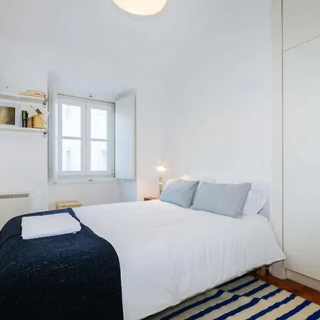 Apartment The Day Tripper At Chiado Lisbon