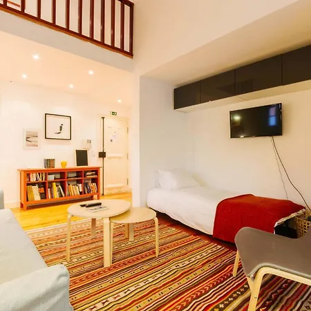 The Day Tripper At Chiado Apartment Lisbon