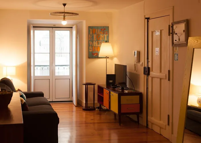 The Day Tripper At Chiado * Lissabon